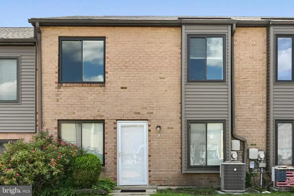 5200 Hilltop Dr #75, BROOKHAVEN