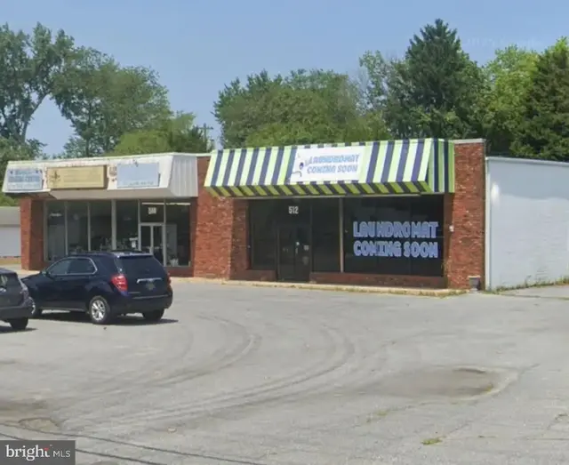 512 W Stein Hwy #1, Seaford