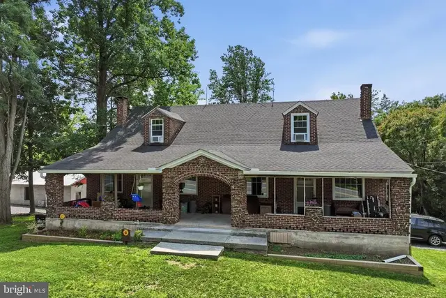 429 Riverview Dr, Walnutport