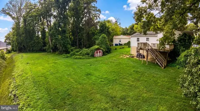 8419 Wesleyan, Vienna