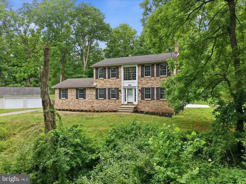 112 Red Cherry Ln, STROUDSBURG