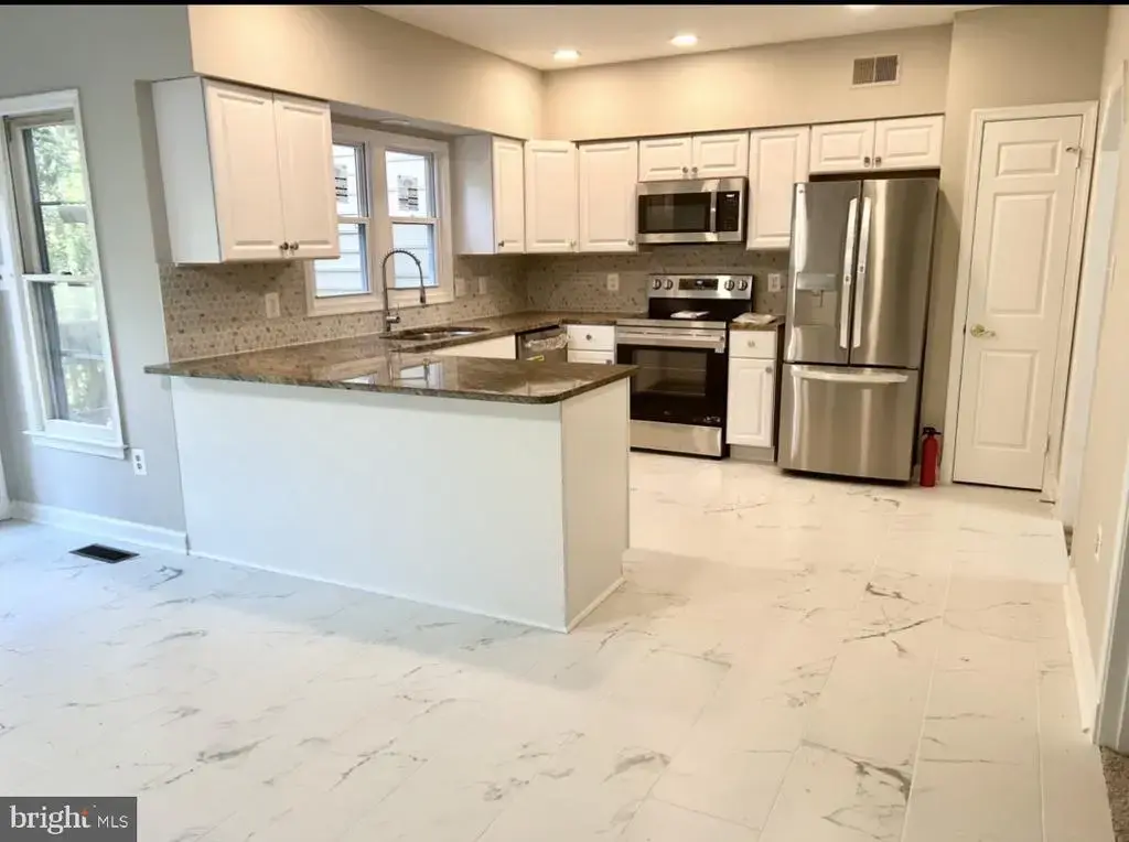 5906 Wescott Hills Way, ALEXANDRIA