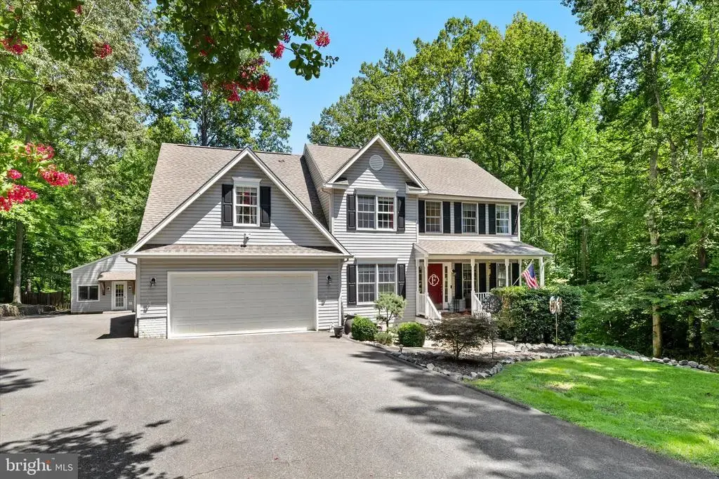 300 Sandy Ridge Rd, FREDERICKSBURG