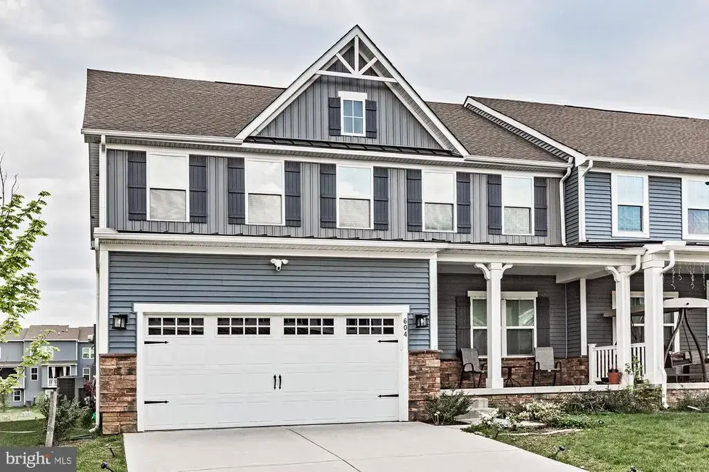 604 Longleaf Dr, NEWARK
