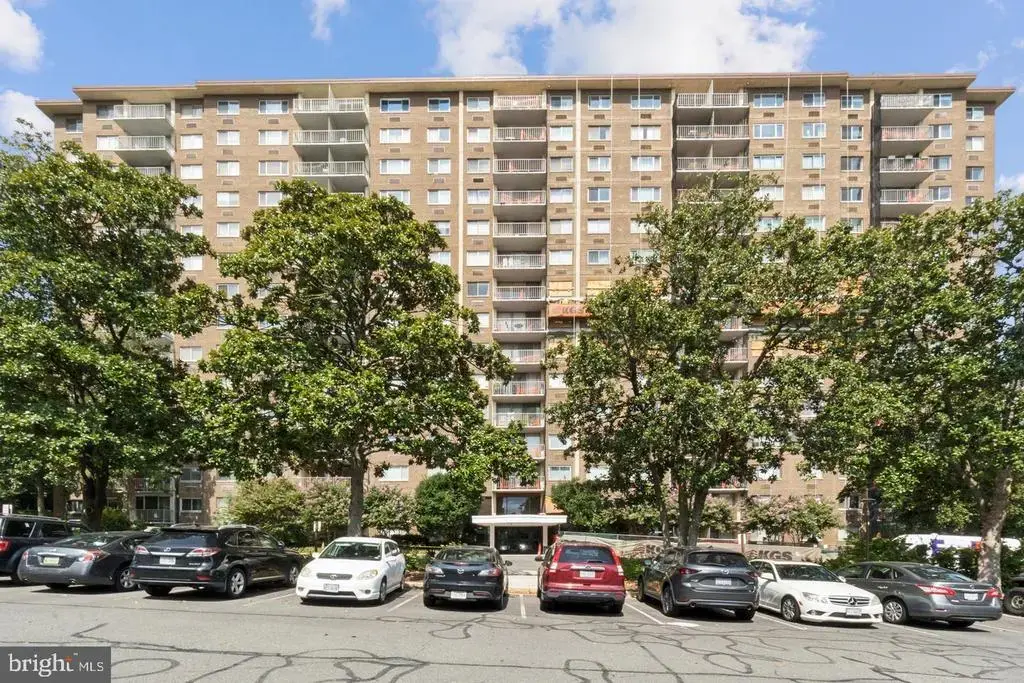2059 Huntington Ave #111, ALEXANDRIA