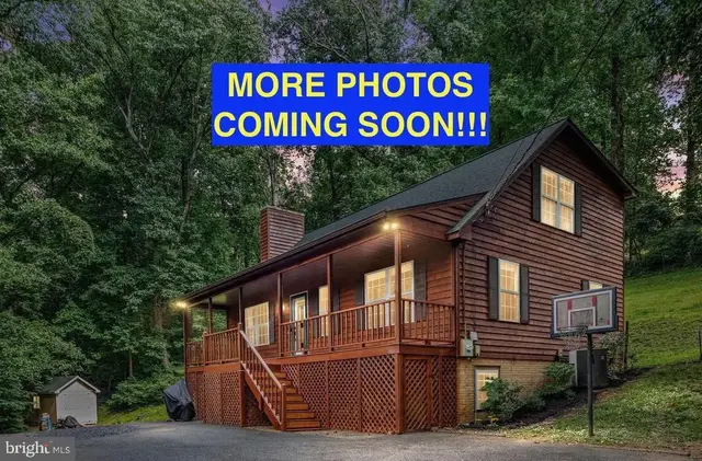 662 Northern Spy Dr, Linden