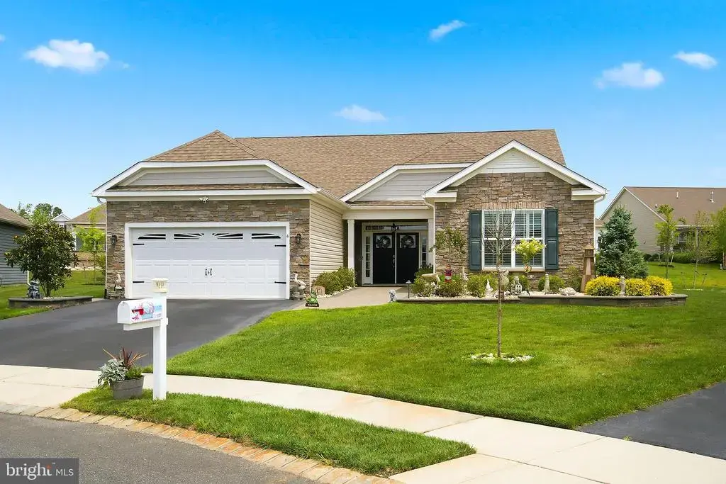 6 Otter Cir, BARNEGAT