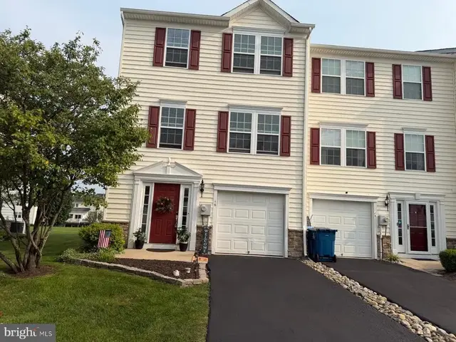16 Tuxford Ln, Coatesville
