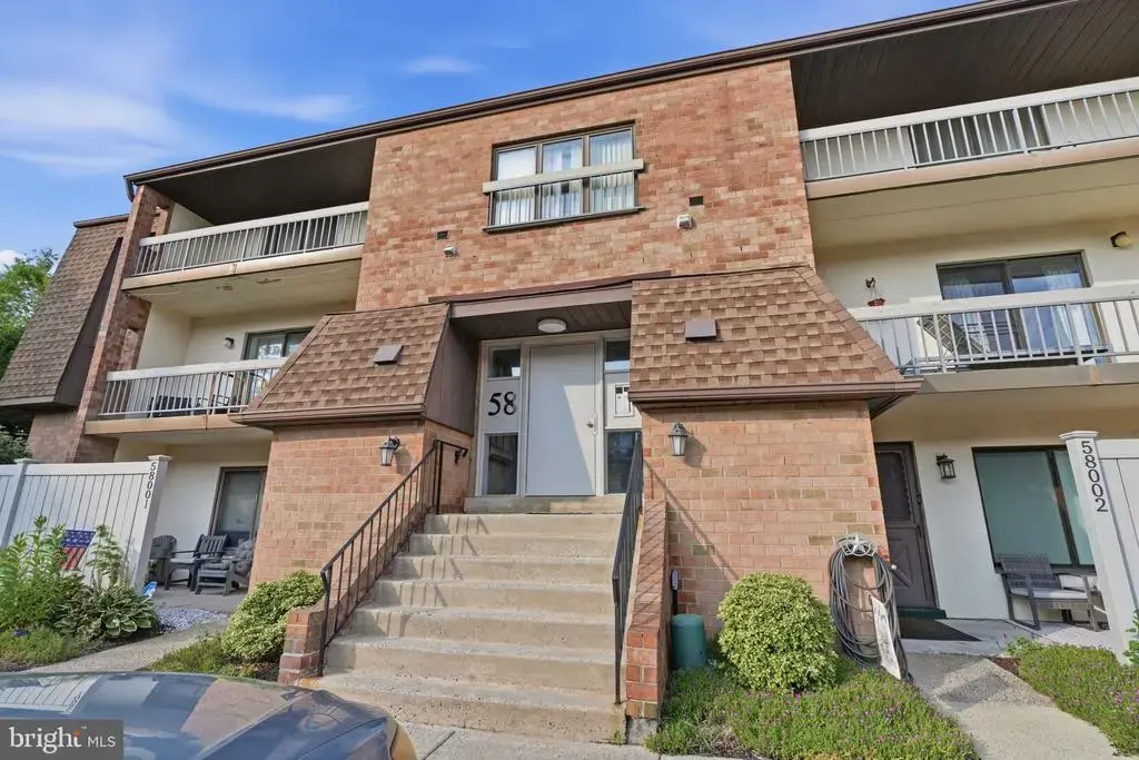 58102 Delaire Landing Rd #102, PHILADELPHIA