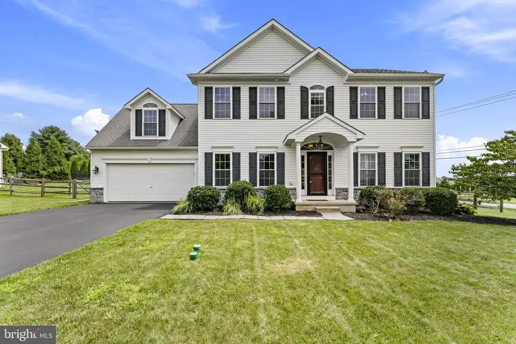 302 Redbud Dr, OXFORD