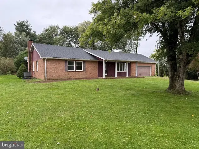 9520 Carlisle Rd, Dillsburg