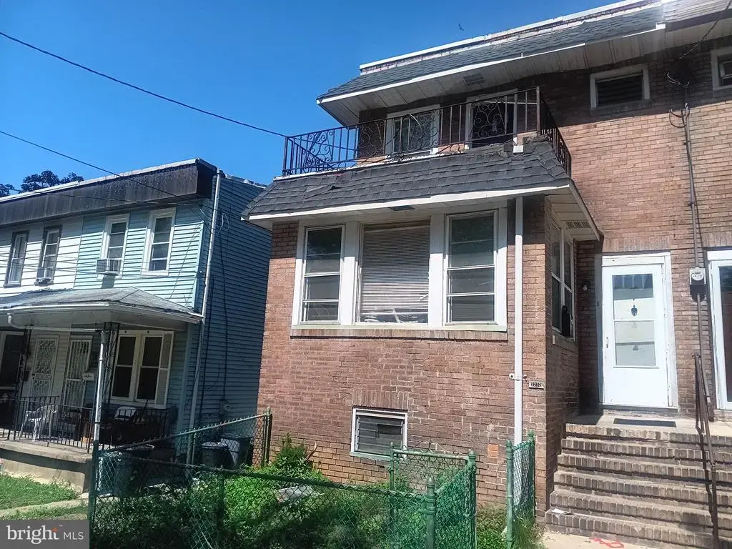 2232 N 37th St, PENNSAUKEN