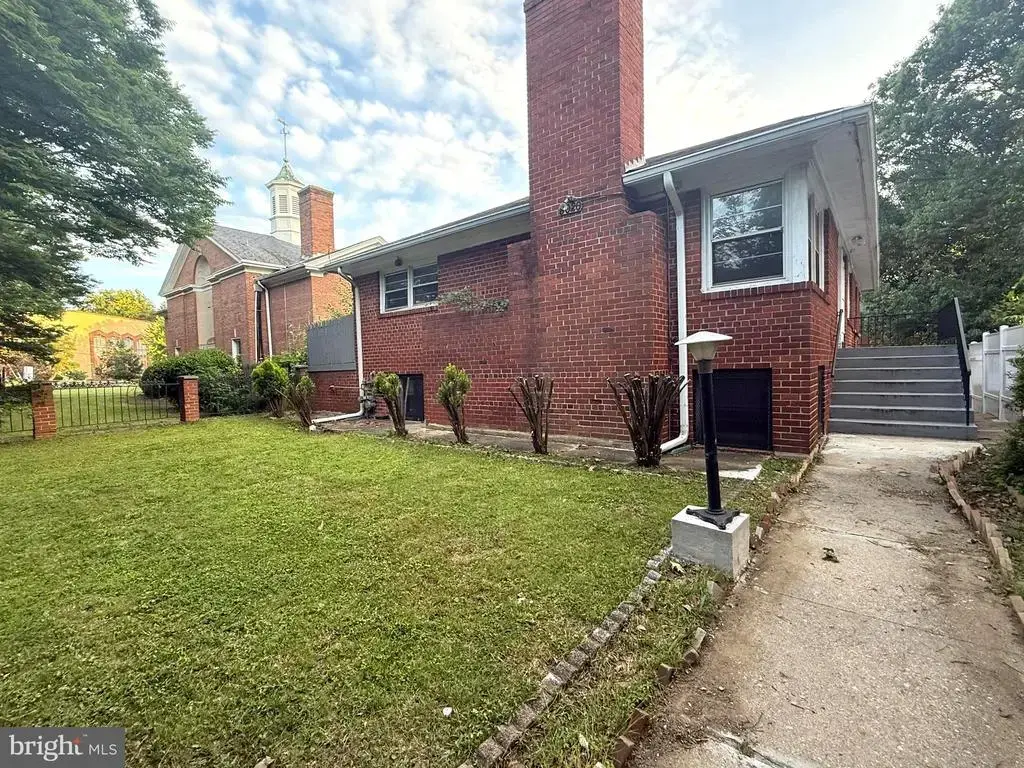 8020 Eastern Ave Nw, WASHINGTON