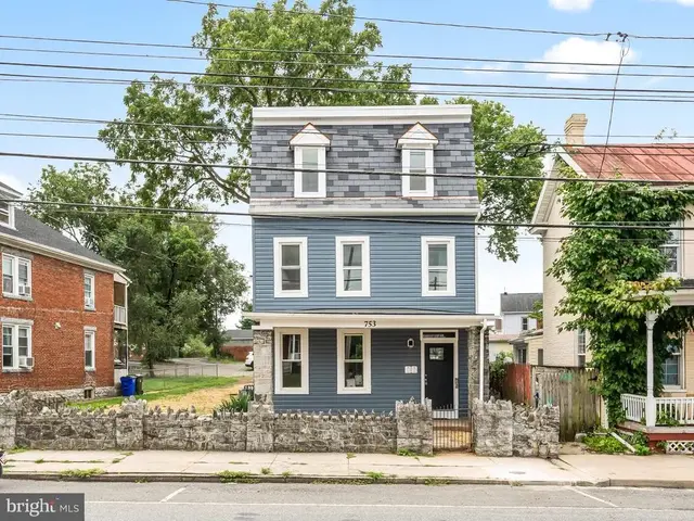 753 Apt A W Washington St, Hagerstown