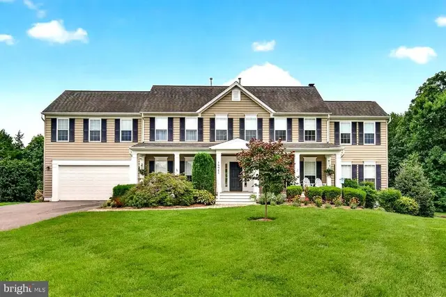 16900 Hillard St, Poolesville