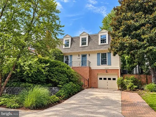 3503-1/2 Livingston St Nw, Washington
