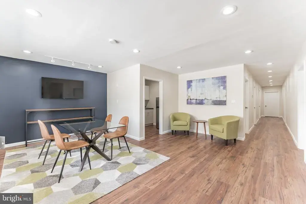 2619 W 9th St, CHESTER