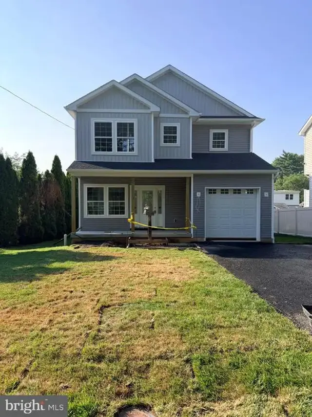 2264 Bowman Ave, Bensalem