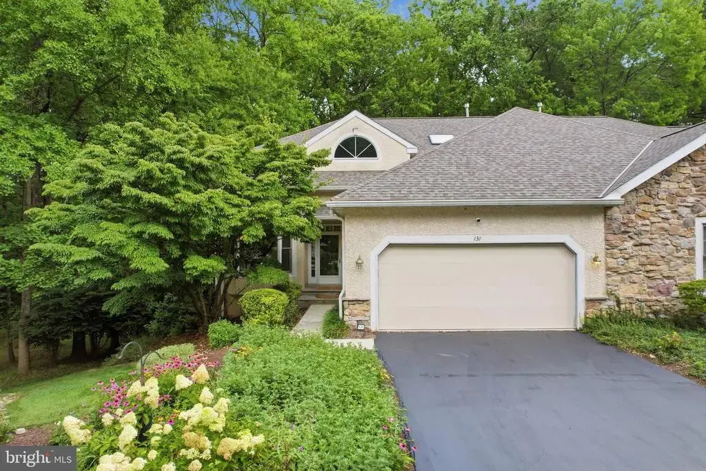 131 Piqua Cir #31, BERWYN