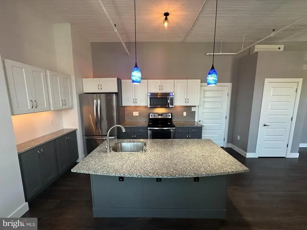 820 W Market St #2a, PERKASIE