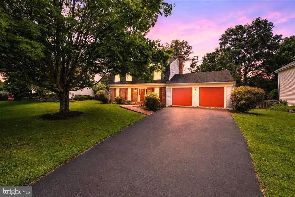 5710 Mackenzie St, CENTREVILLE