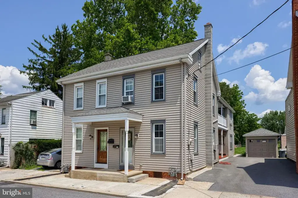 137 N Charlotte St, MANHEIM