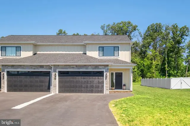 10235 Dalmatian Dr, Mcgaheysville