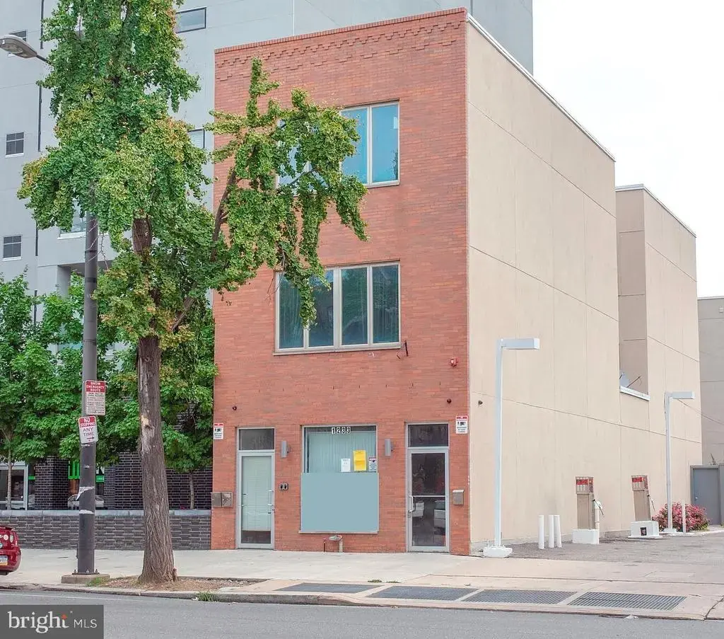 1233 S Broad St #1r, PHILADELPHIA