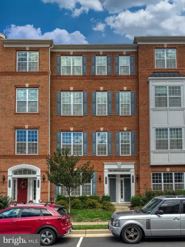 23542 Buckland Farm Ter, Ashburn