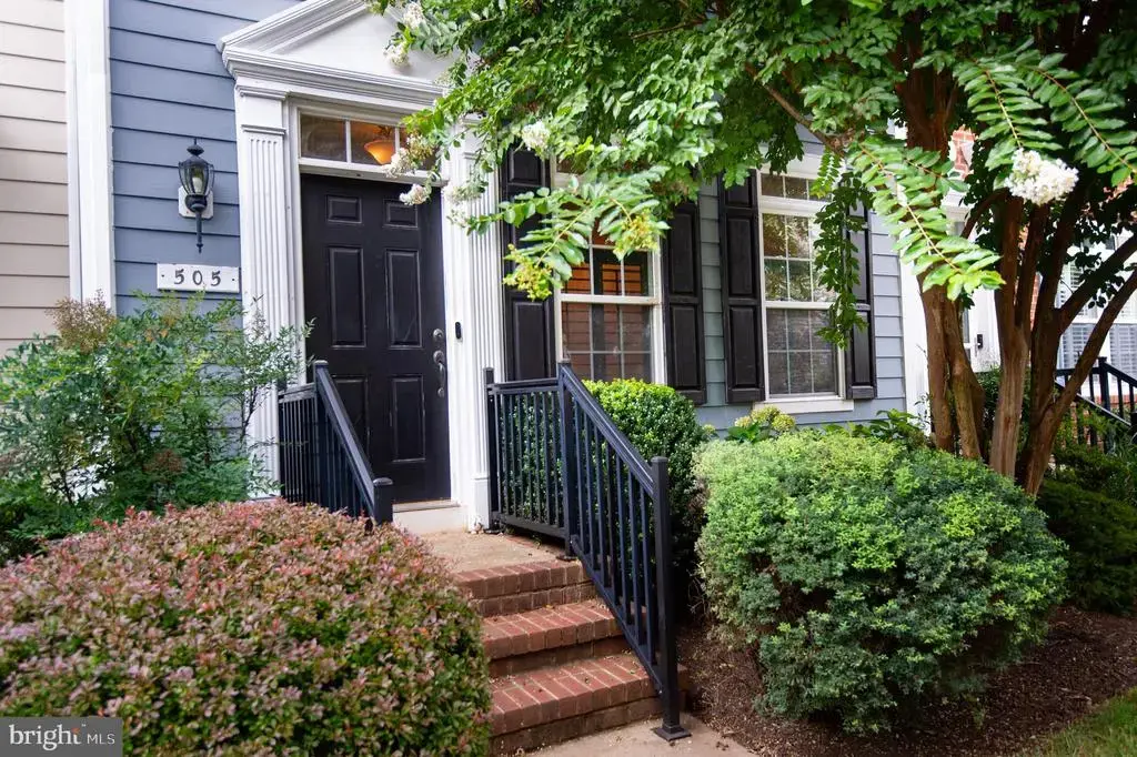 300 Dixon St #505, EASTON