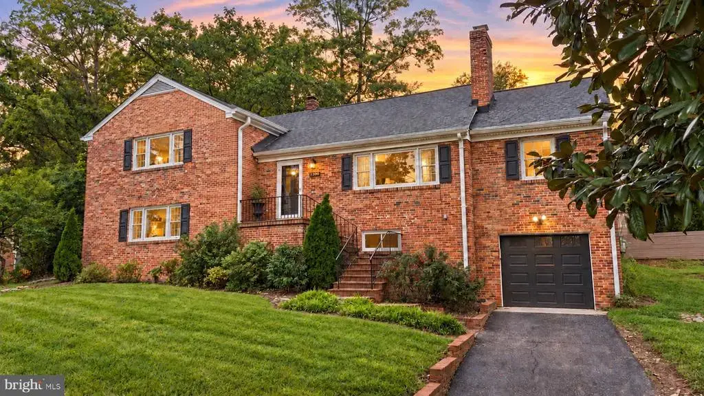 3500 Woodside Rd, ALEXANDRIA