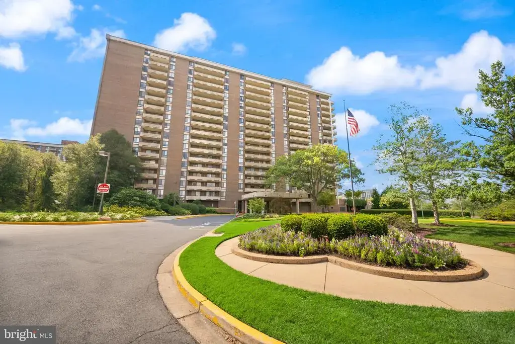 1800 Old Meadow Rd #1619, MCLEAN