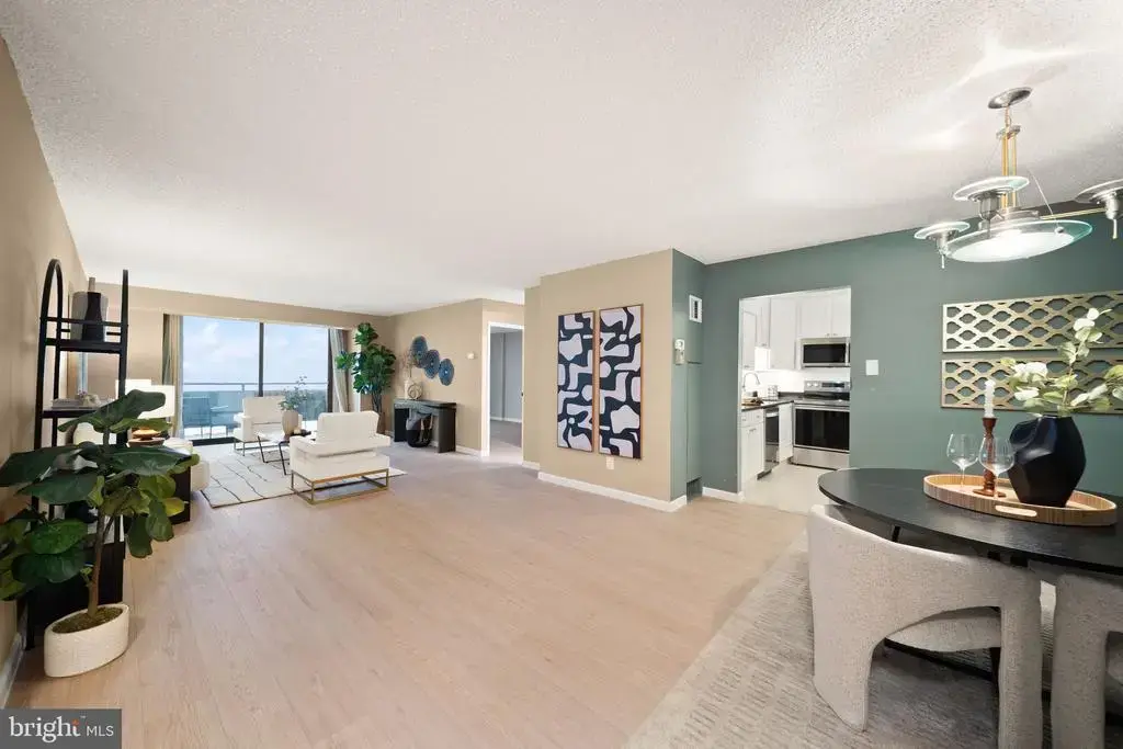 1800 Old Meadow Rd #1619, MCLEAN