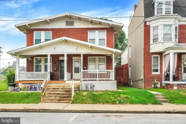 1448 W King St, York