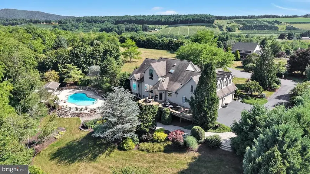 1161 Sunset Dr, ORWIGSBURG