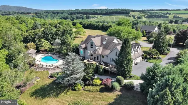 1161 Sunset Dr, Orwigsburg