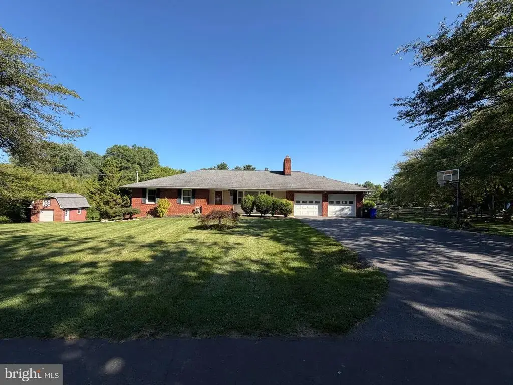 2901 Francis Dr, FREDERICK