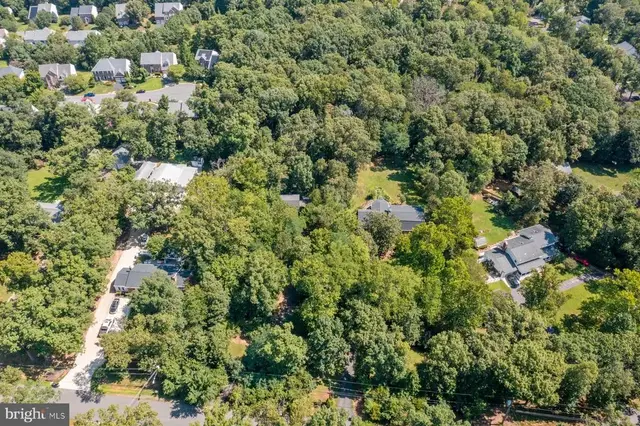 24 Cedar Dr, Sterling
