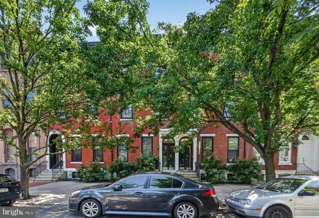 1828 Green St #2f, PHILADELPHIA