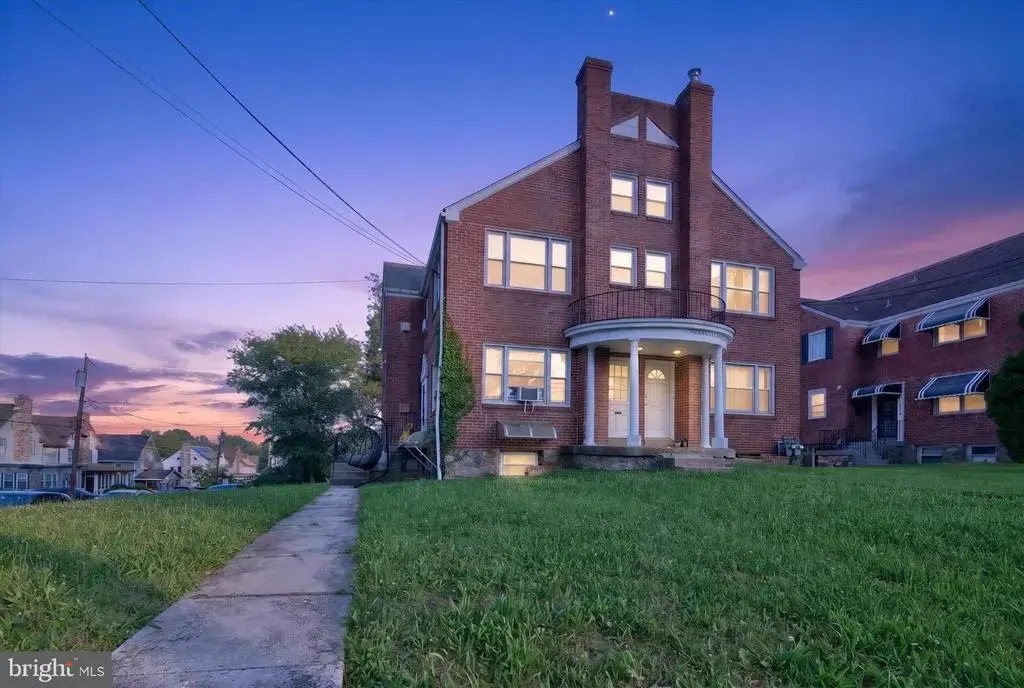 1900 Garrett Rd, LANSDOWNE