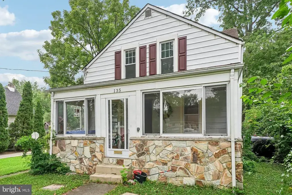 135 Keystone Ave, MORRISVILLE