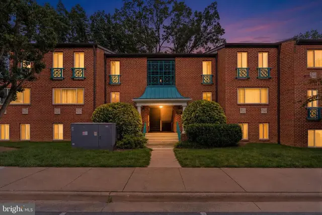 11811 Breton Ct #22-d, Reston