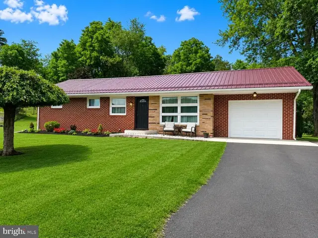 18613 Circle Dr, Rawlings