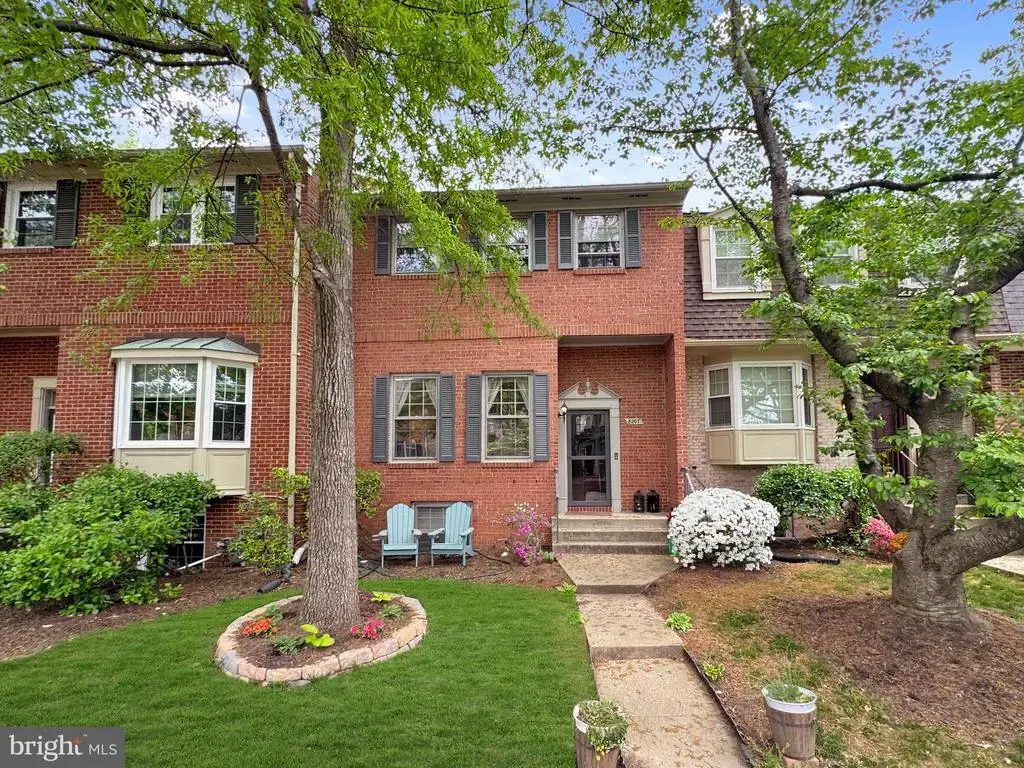 8207 Cedar Landing Ct, ALEXANDRIA