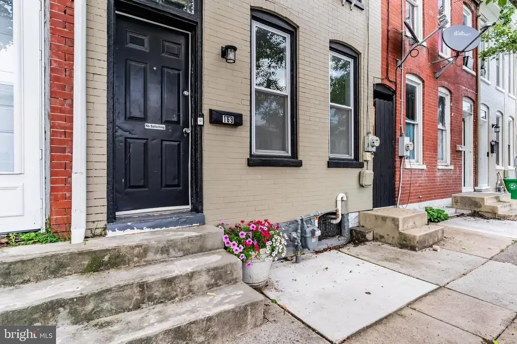 169 W North St, CARLISLE