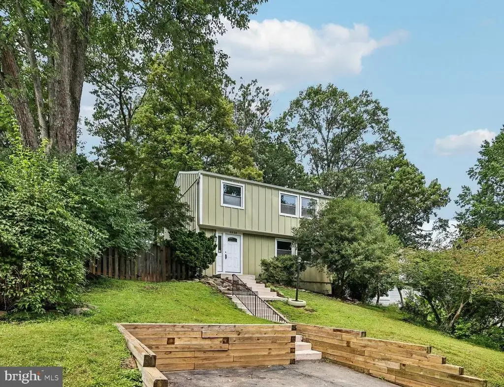 2322 Old Trail Dr, RESTON