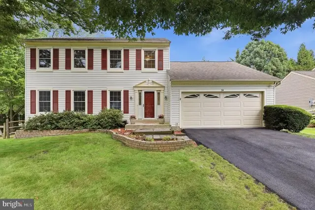 34 Spinning Wheel Ct, Germantown