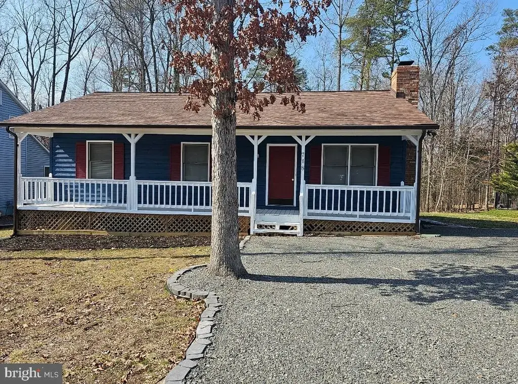 718 Lakeview Pkwy, LOCUST GROVE