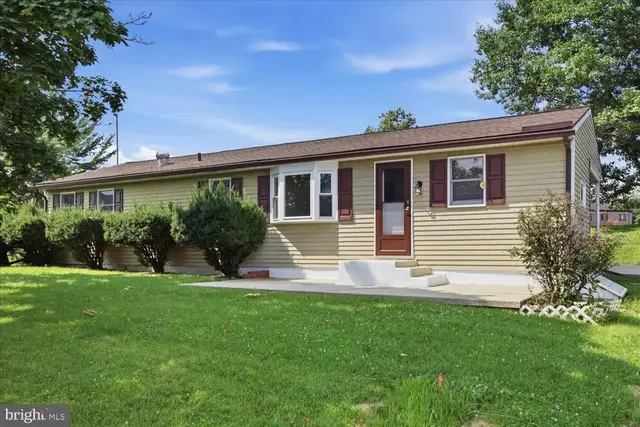 351 E Fulton St, Ephrata