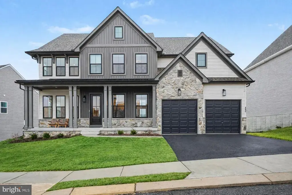 802 Blake Dr, YORK